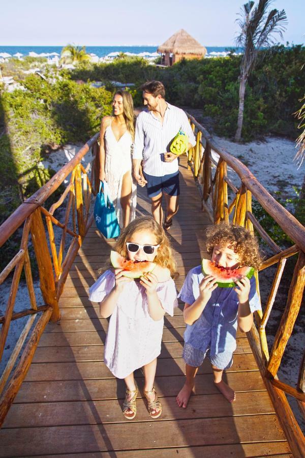 Family Selection At Grand Palladium Select Costa Mujeres Канкун Екстериор снимка